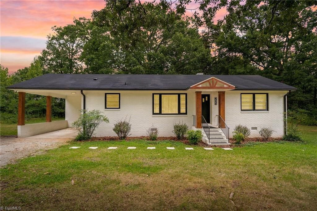 205 buchanan church Road, Greensboro, NC 27405