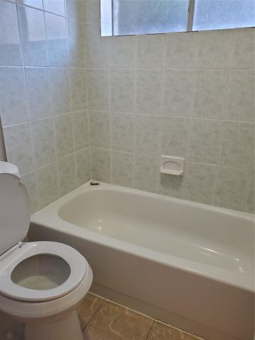 16315 Thistleglen Lane, Houston, TX 77095