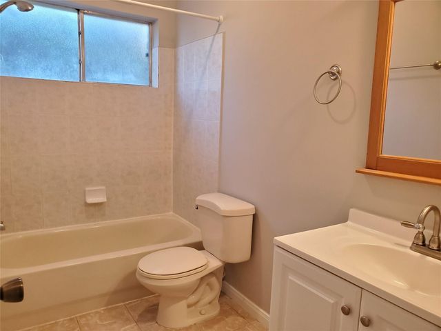 16315 Thistleglen Lane, Houston, TX 77095