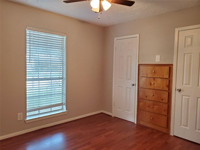 16315 Thistleglen Lane, Houston, TX 77095