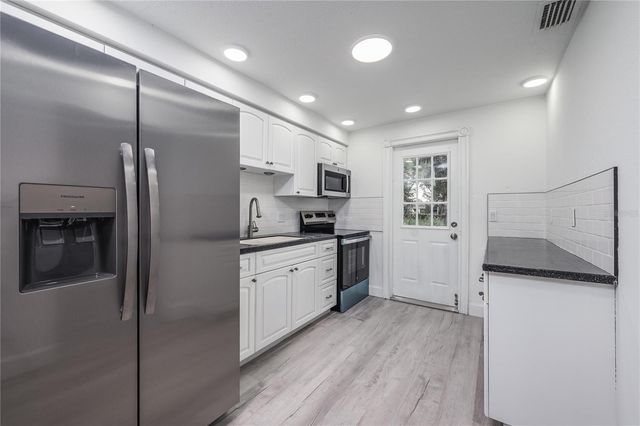 3409 COREY ROAD, Sarasota, FL 34232