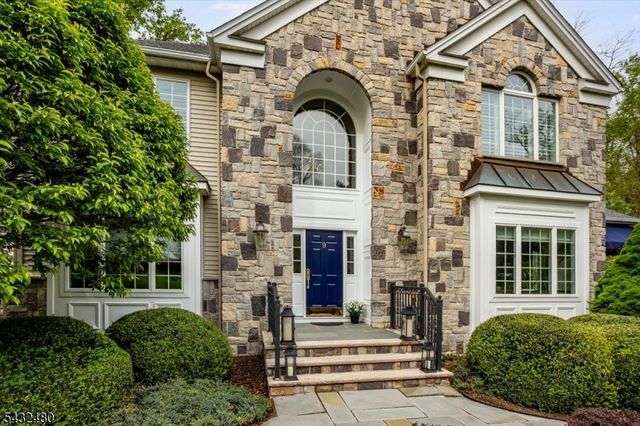 9 Edgewood Ter, Randolph Twp., NJ 07869