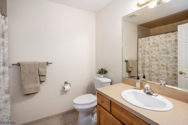 9 Edgewood Ter, Randolph Twp., NJ 07869