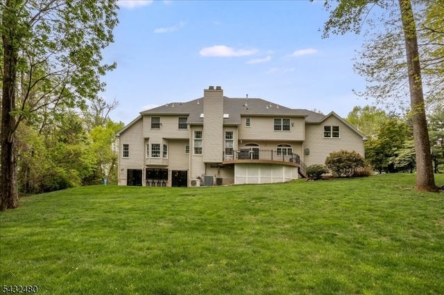 9 Edgewood Ter, Randolph Twp., NJ 07869