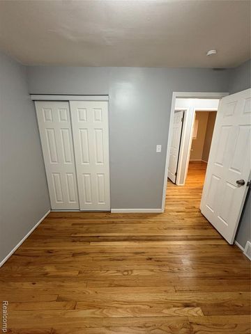 1510 S River Park Drive, Inkster, MI 48141