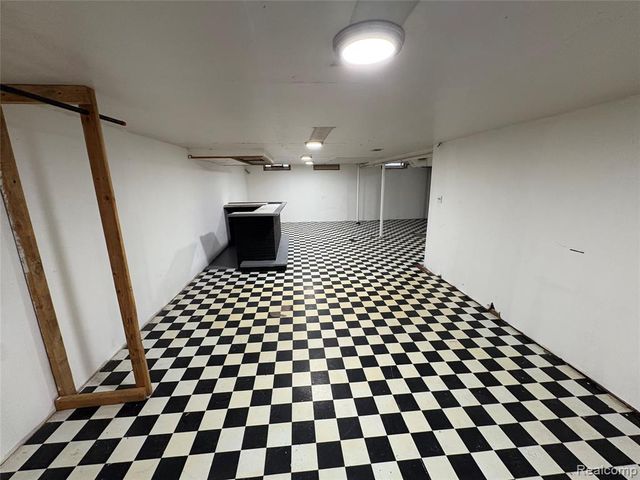 1510 S River Park Drive, Inkster, MI 48141