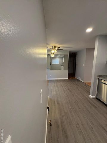 1510 S River Park Drive, Inkster, MI 48141