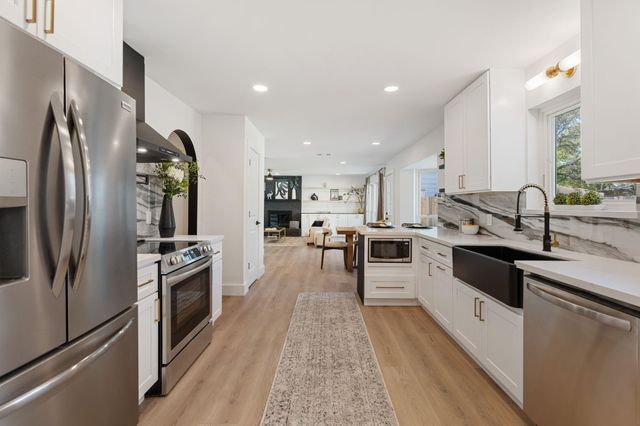 6902 Stoney River Drive, Spring, TX 77379