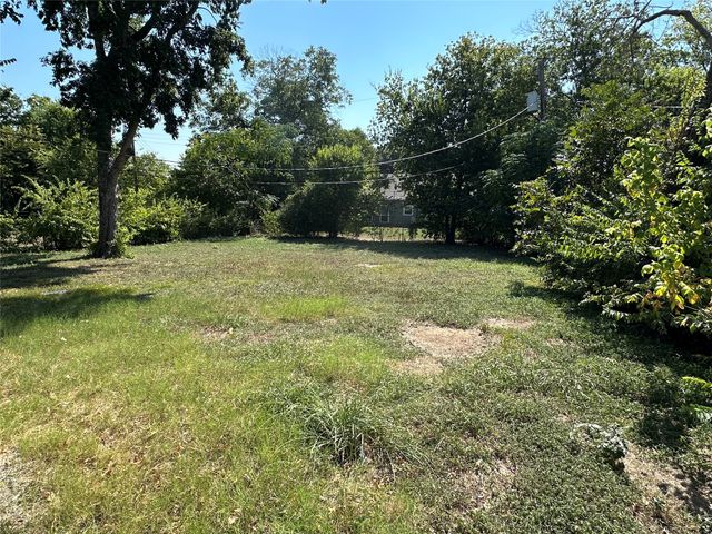 4612 Emerson Street, Fort Worth, TX 76119