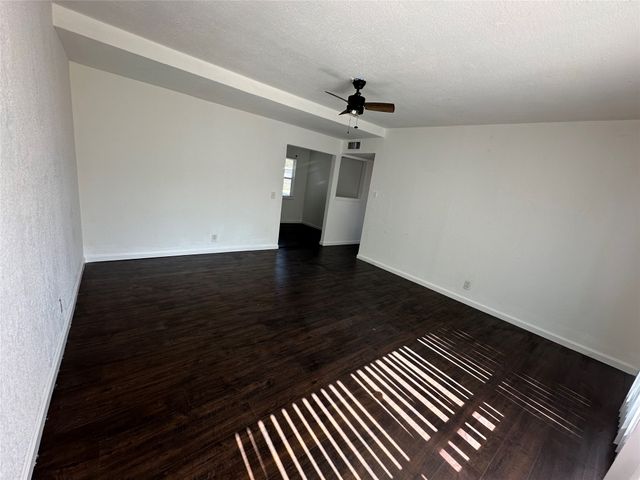 4612 Emerson Street, Fort Worth, TX 76119