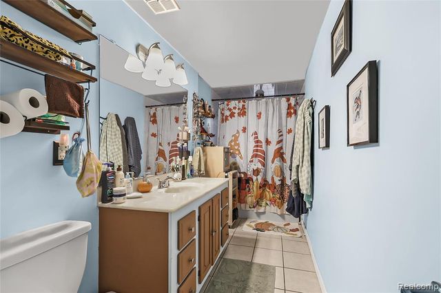 12115 Canal Road, Sterling Heights, MI 48313