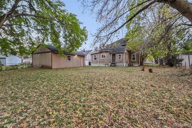 12115 Canal Road, Sterling Heights, MI 48313