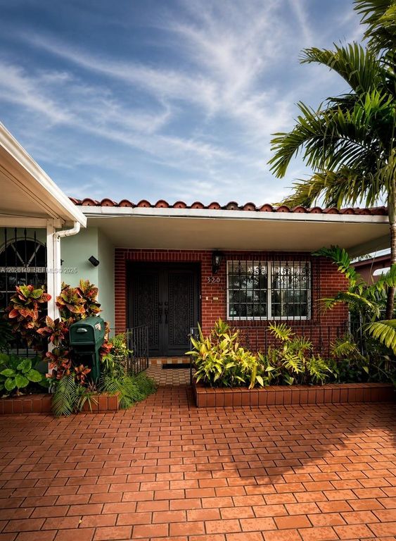 320 NW 61st Avenue, Miami, FL 33126