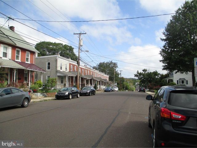 429 S 9TH ST, Perkasie, PA 18944