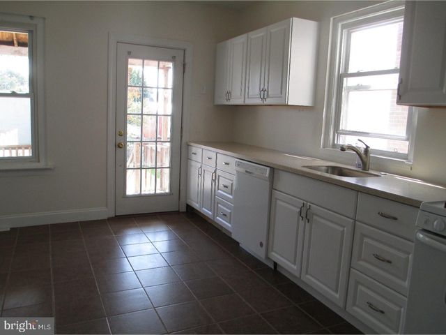 429 S 9TH ST, Perkasie, PA 18944