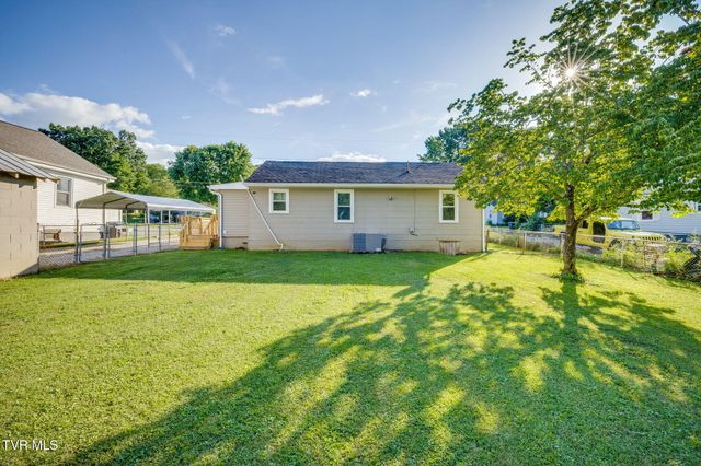 325 Cannon Street, Kingsport, TN 37664