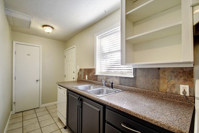 1704 E.M. Franklin Ave Unit C, Austin, TX 78721