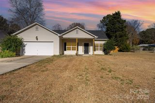 8517 Williamsburg Circle, Huntersville, NC 28078