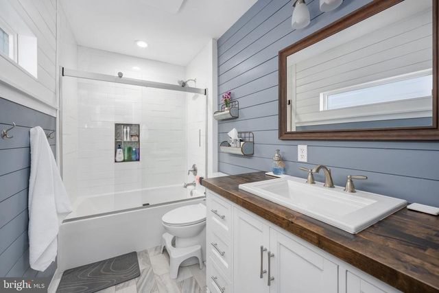 435 HALLS STORE RD, Mineral, VA 23117