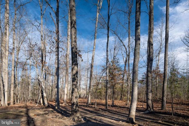 435 HALLS STORE RD, Mineral, VA 23117