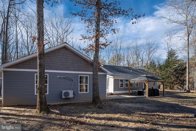 435 HALLS STORE RD, Mineral, VA 23117