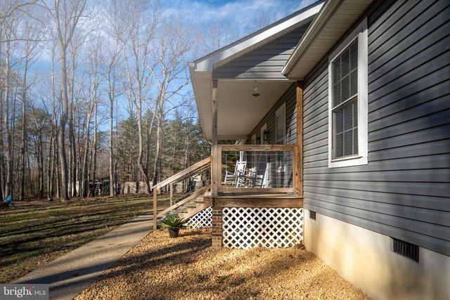 435 HALLS STORE RD, Mineral, VA 23117