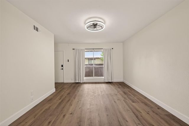 7714 Renwick Drive M67, Houston, TX 77081
