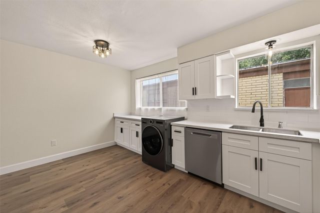 7714 Renwick Drive M67, Houston, TX 77081