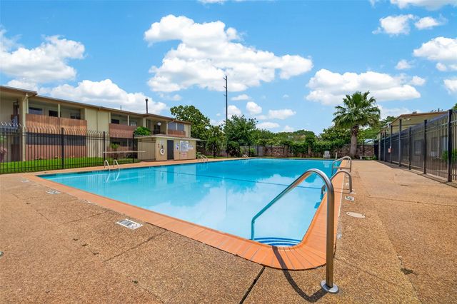 7714 Renwick Drive M67, Houston, TX 77081