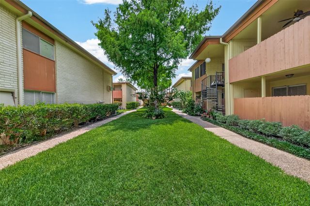 7714 Renwick Drive M67, Houston, TX 77081