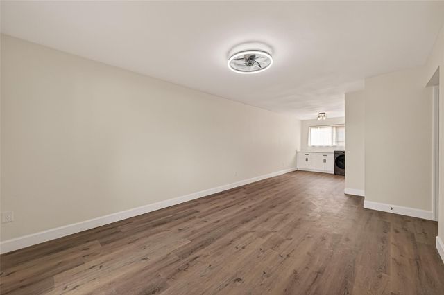 7714 Renwick Drive M67, Houston, TX 77081