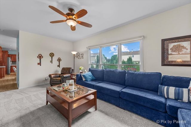 1820 Crofton Drive, Algonquin, IL 60102