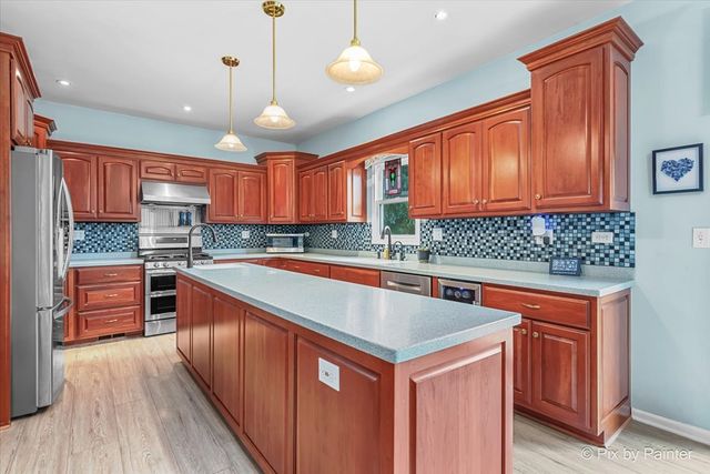 1820 Crofton Drive, Algonquin, IL 60102