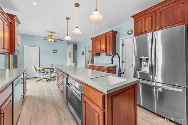 1820 Crofton Drive, Algonquin, IL 60102