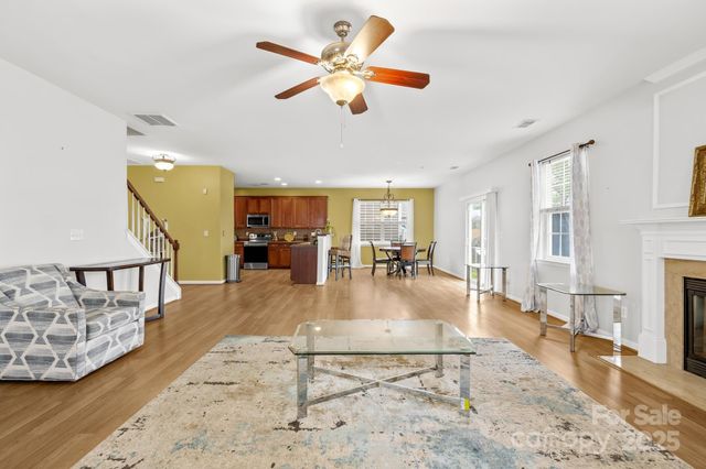 4124 Houldsworth Drive, Charlotte, NC 28213