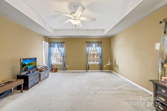 4124 Houldsworth Drive, Charlotte, NC 28213