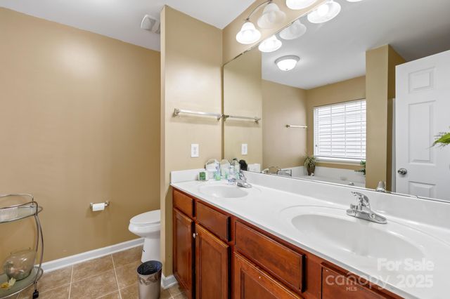 4124 Houldsworth Drive, Charlotte, NC 28213