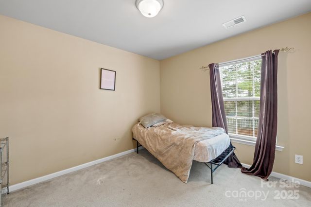 4124 Houldsworth Drive, Charlotte, NC 28213