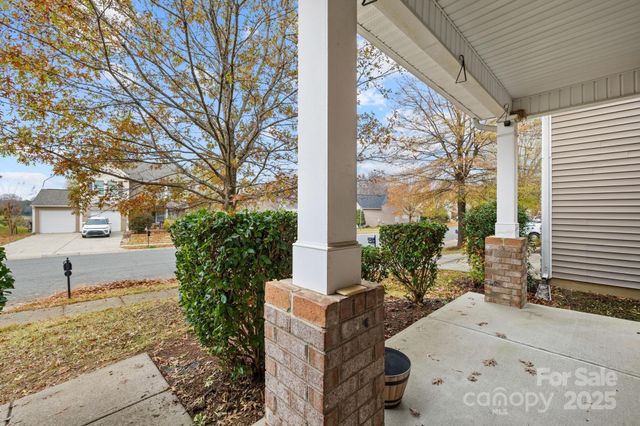 4124 Houldsworth Drive, Charlotte, NC 28213