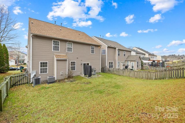 4124 Houldsworth Drive, Charlotte, NC 28213