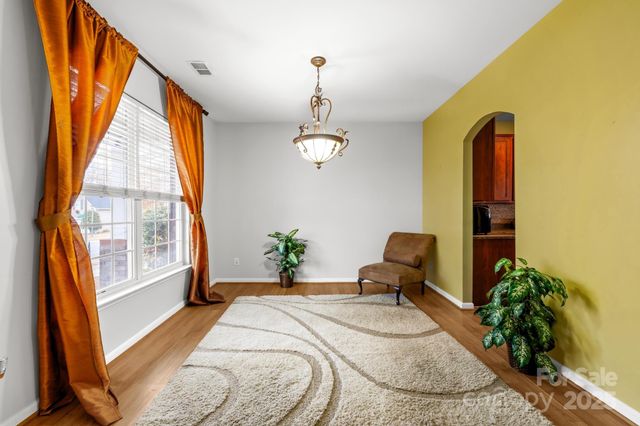 4124 Houldsworth Drive, Charlotte, NC 28213