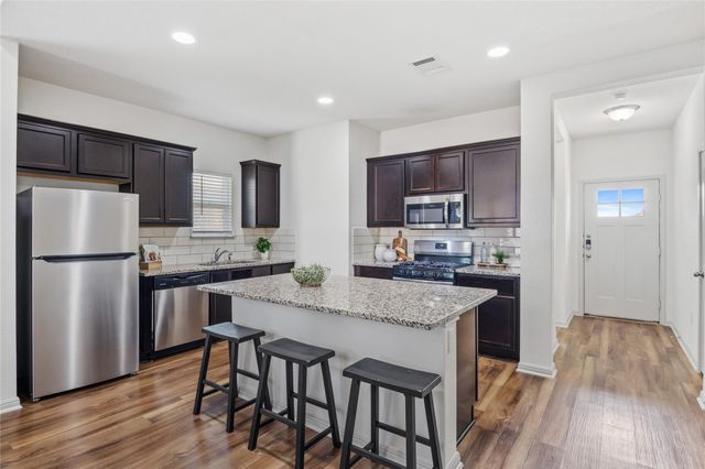 356 Shiner LN, Georgetown, TX 78626