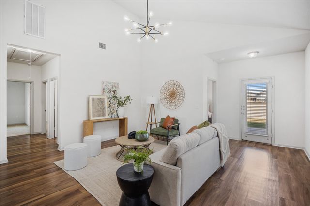 356 Shiner LN, Georgetown, TX 78626