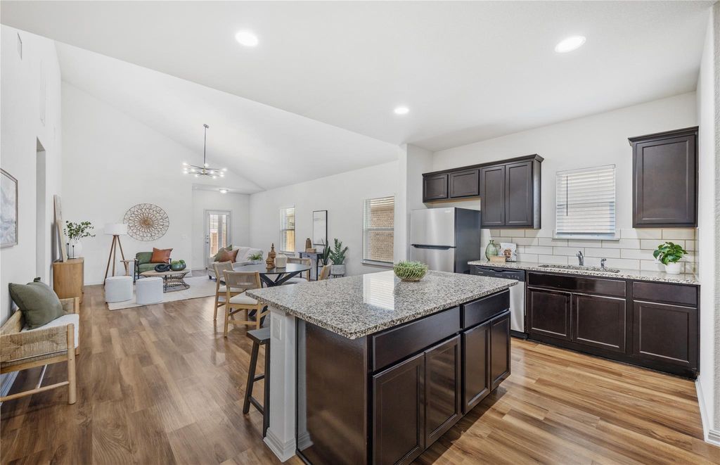 356 Shiner LN, Georgetown, TX 78626