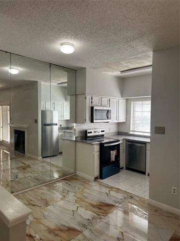 9747 Whitehurst Drive 87, Dallas, TX 75243