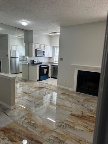 9747 Whitehurst Drive 87, Dallas, TX 75243