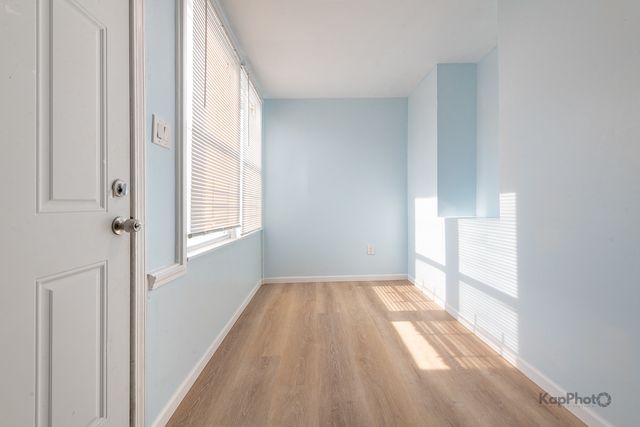 2821 S Emerald Avenue 1R, Chicago, IL 60616