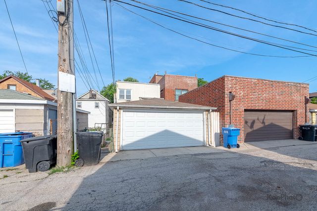 2821 S Emerald Avenue 1R, Chicago, IL 60616