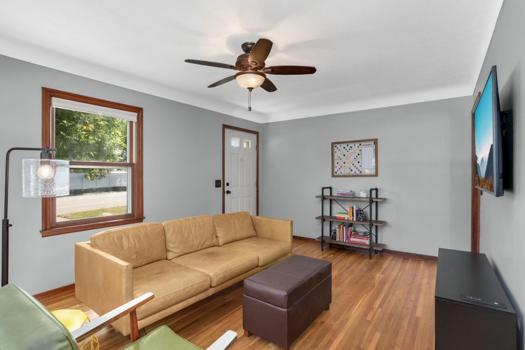 1923 44th Avenue NE, Columbia Heights, MN 55421 — photo 3