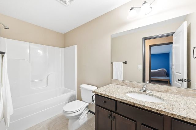 2511 N Ridgehurst, Wichita, KS 67228